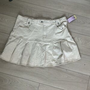 Wild Fable Beige Pleated Mini Skirt